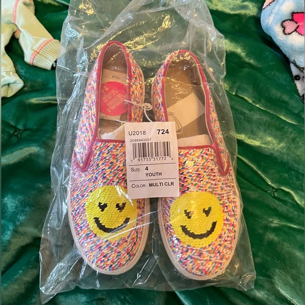 New Children’s Place Reversible  Sequin Slip On  Sneakers -NWT